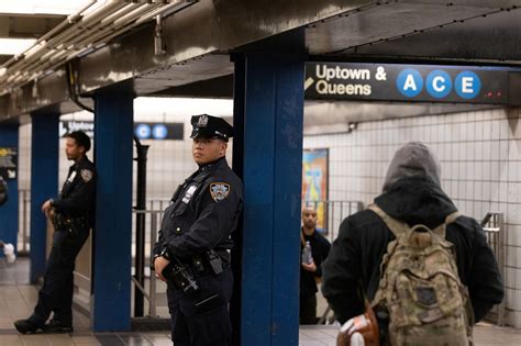 robbery at gunpoint in NYC 